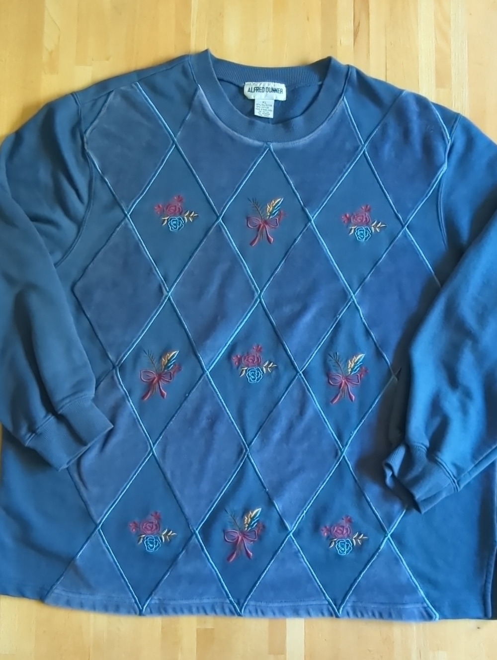 VTG Alfred Dunner Embroidered Womens XL Blue Long Sleeve Sweatshirt Grandmacore